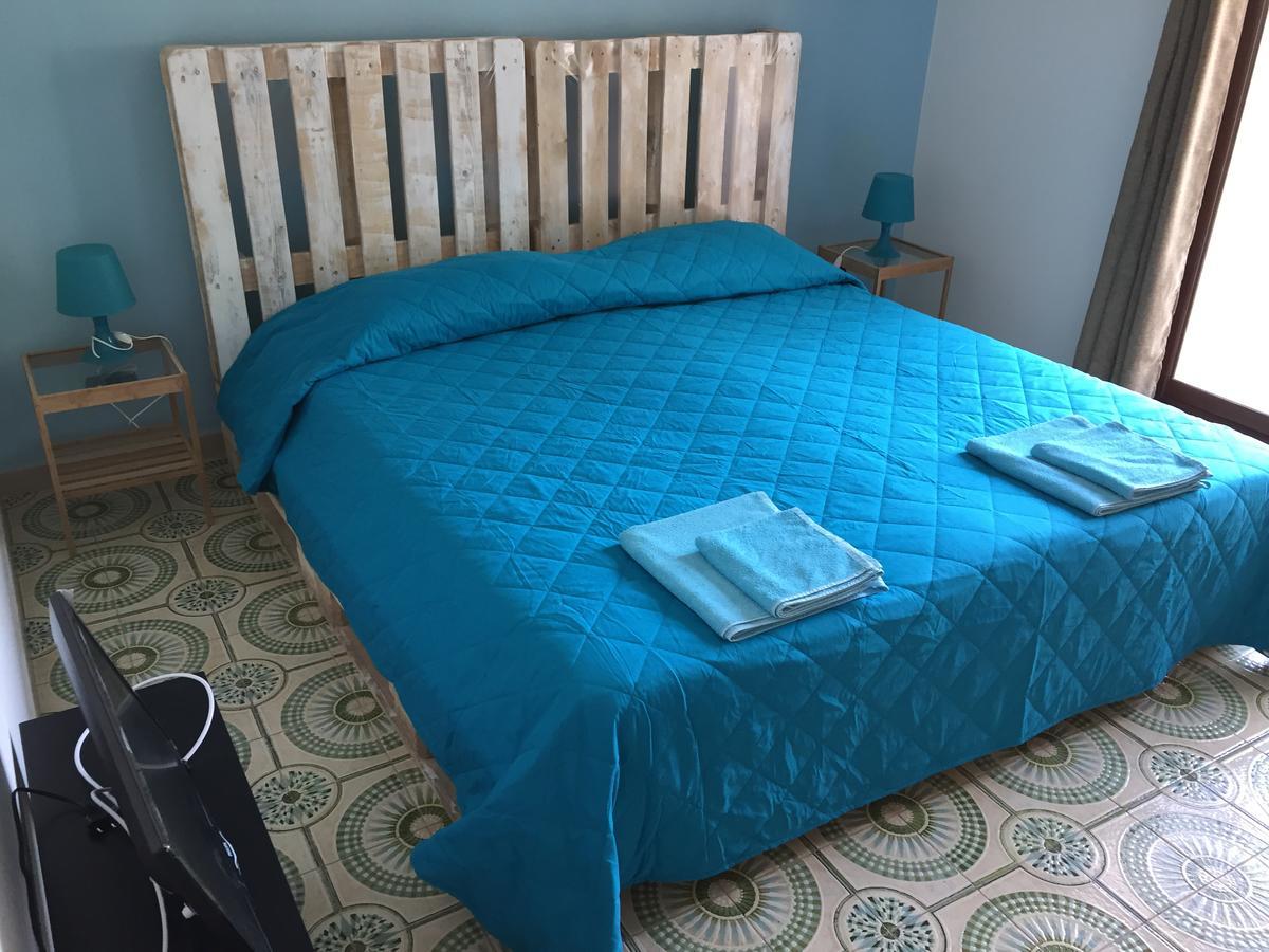モーラ・ディ・バーリ Trentatre Quarantatre Bed & Breakfast エクステリア 写真