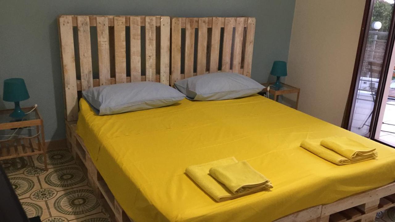 モーラ・ディ・バーリ Trentatre Quarantatre Bed & Breakfast エクステリア 写真